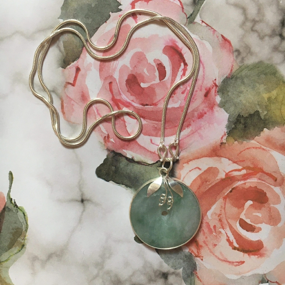 Jade neckalace